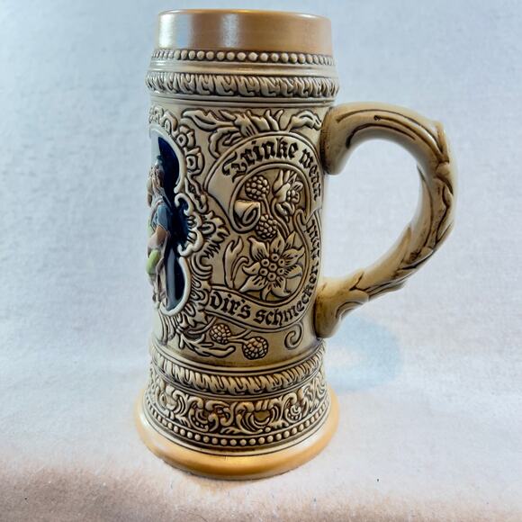 Budweiser Beer Stein Ceramarte 1976 CS4 Tavern Scene Made in Brazil Vintage - Picture 3 of 8